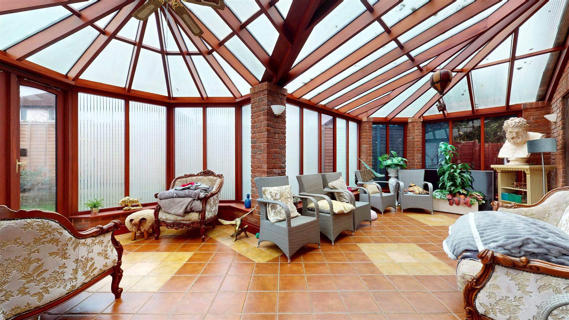 Willen Park Avenue., Willen Park, Milton Keynes
